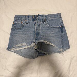 Levi's Shorts size 27